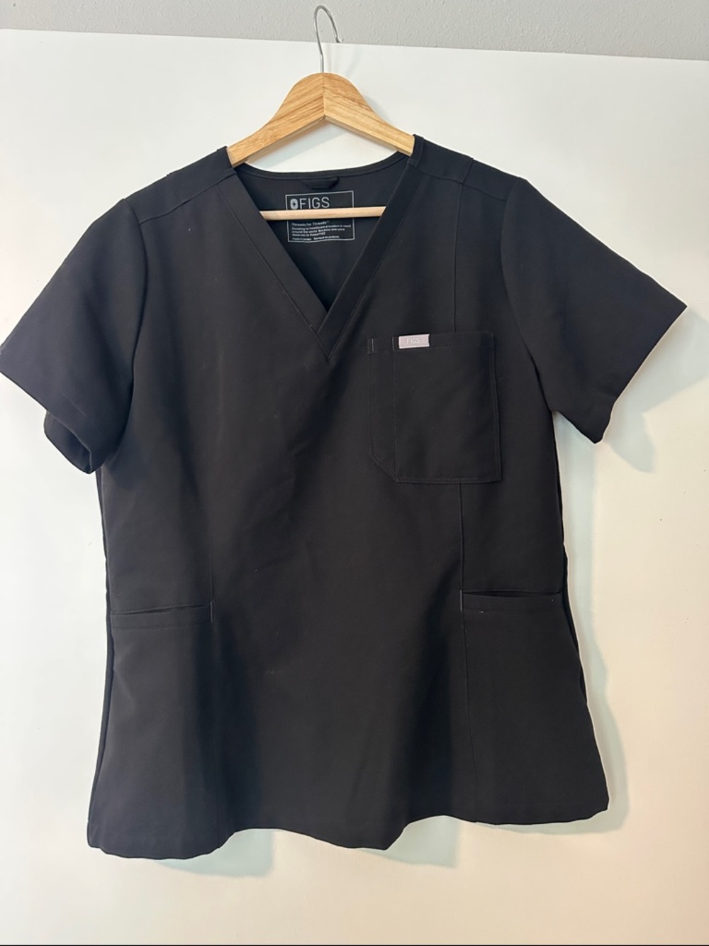 Figs Black 3 Pocket Scrub Top